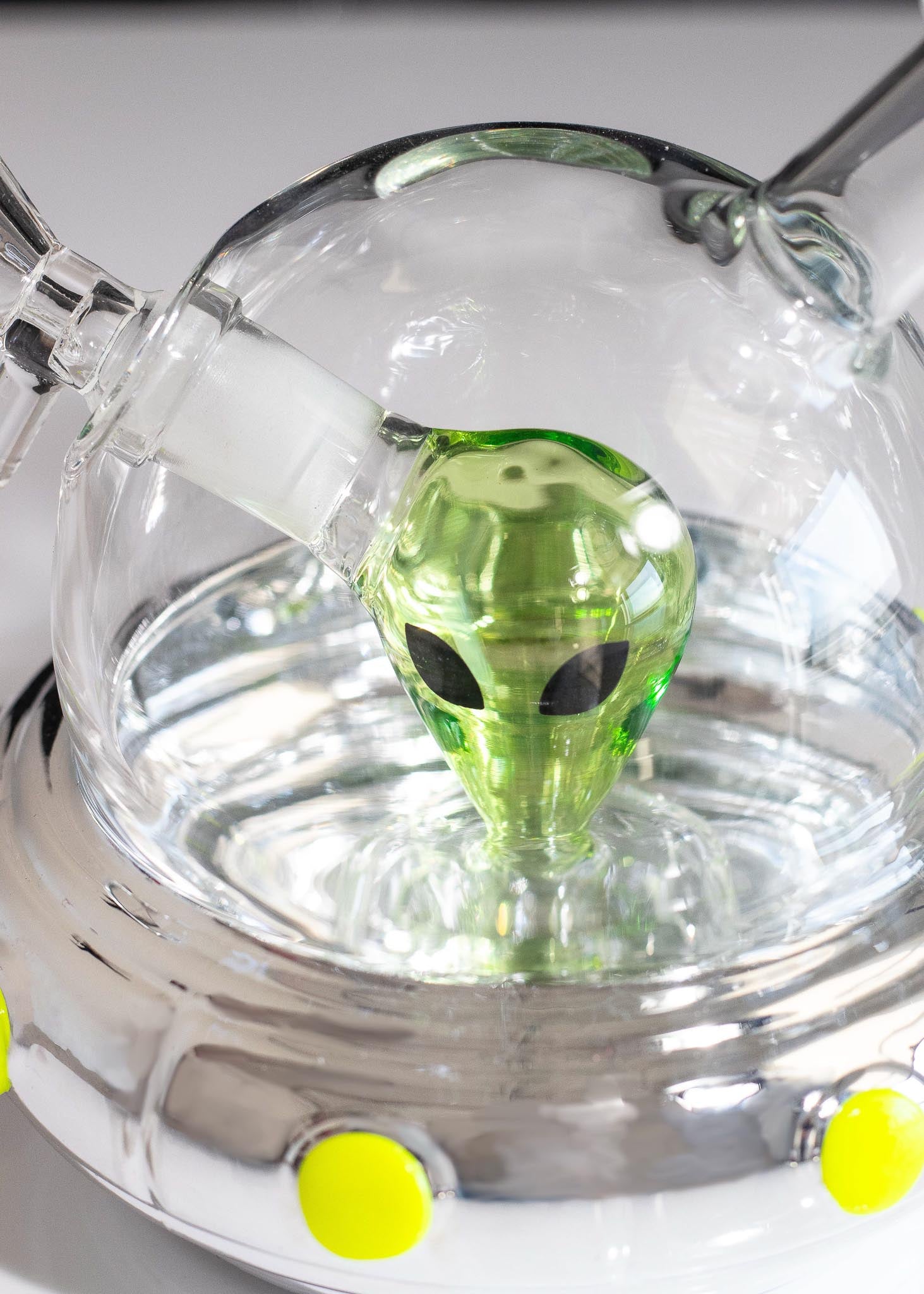 ufo bong