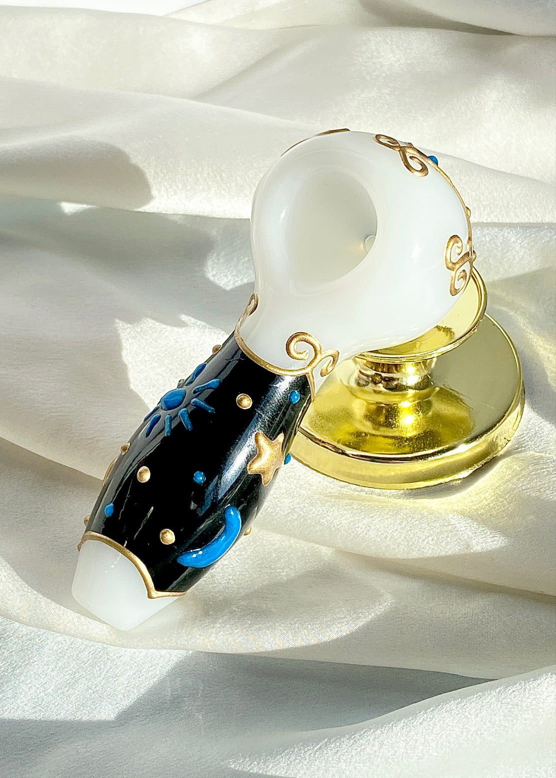celestial hand pipe