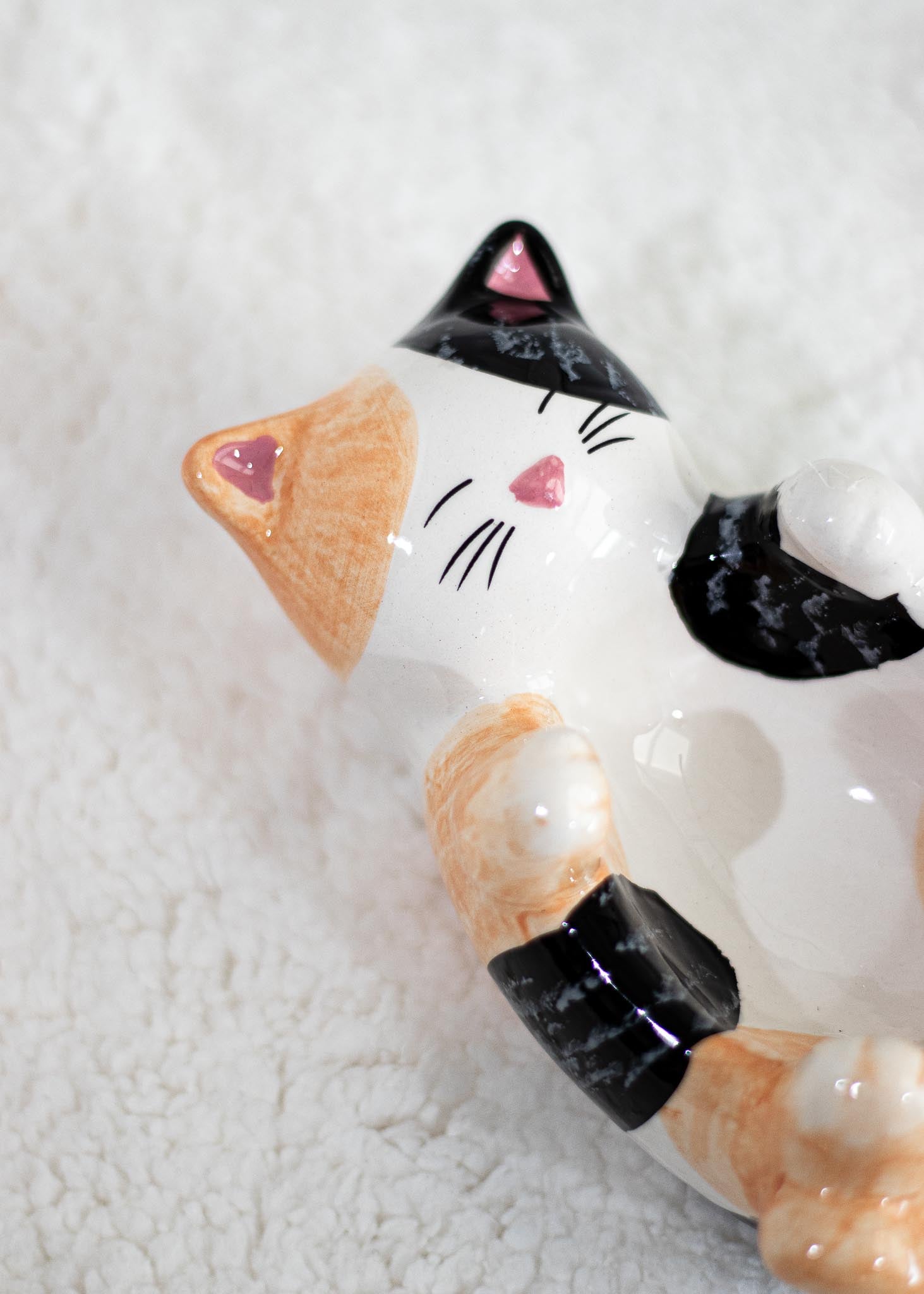 cat ashtray