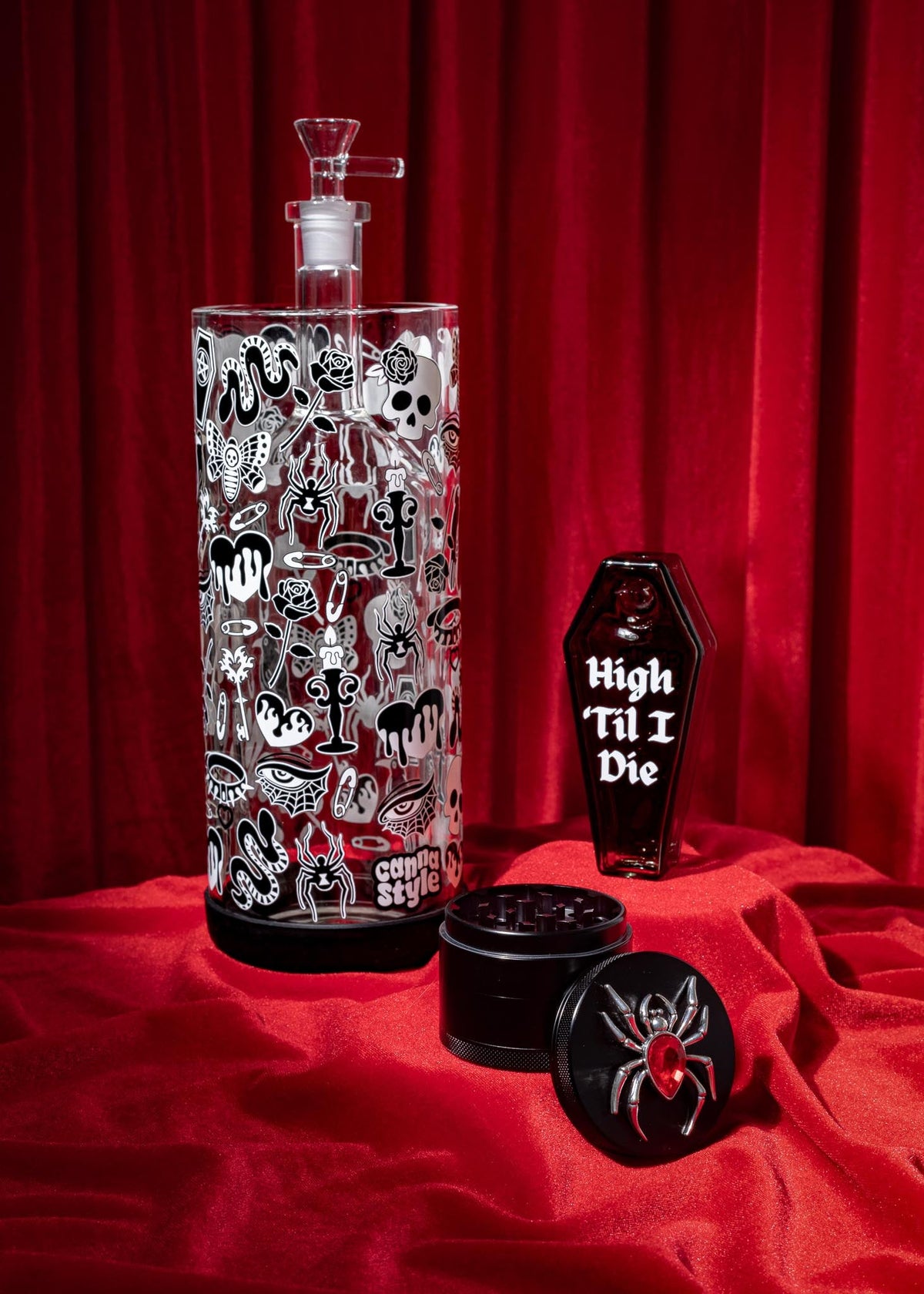 GOTH GRAVITY BONG