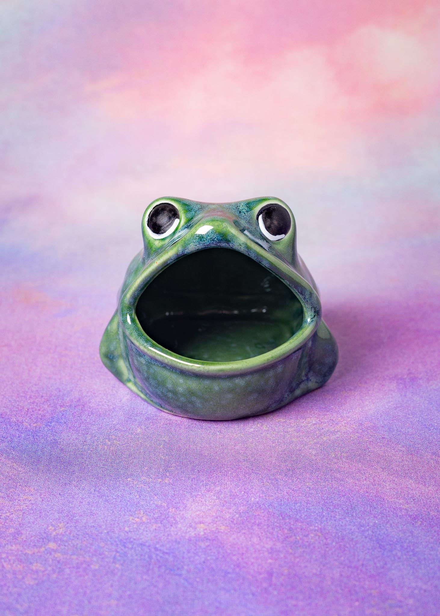 FROG ASHTRAY
