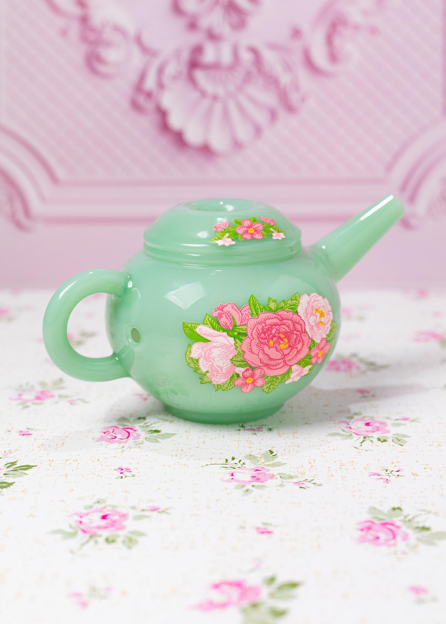 JADE FLORAL TEAPOT PIPE