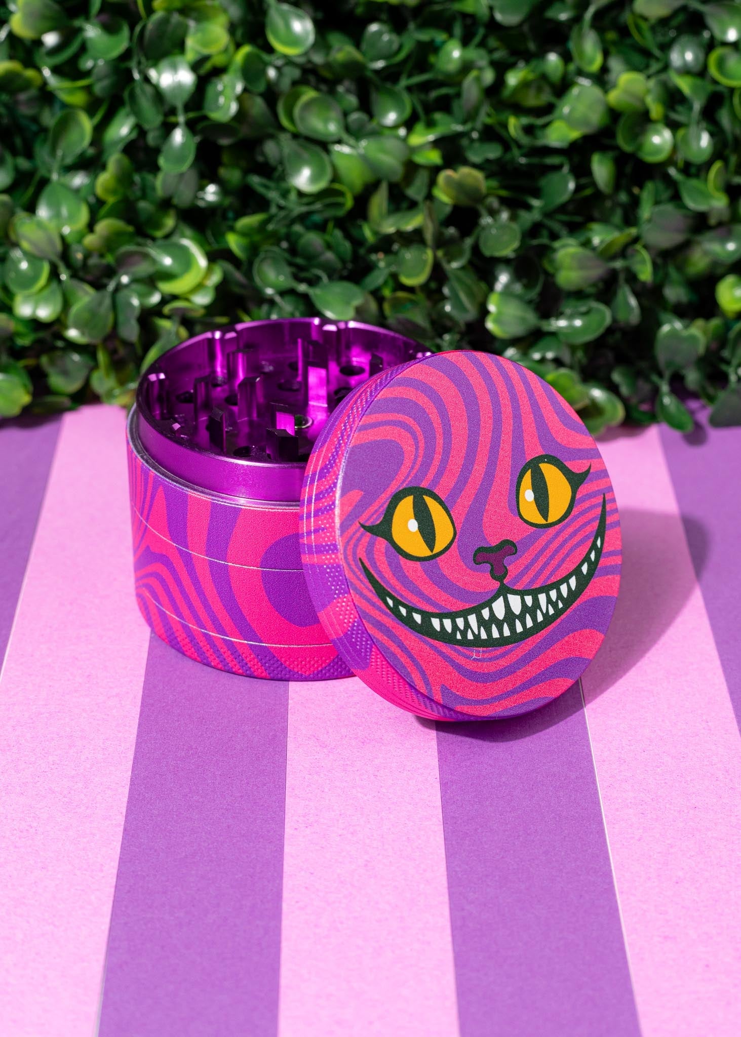 SESHIGHER CAT GRINDER