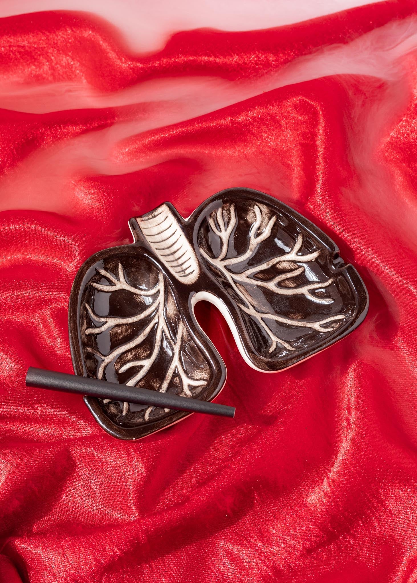LUNG ASHTRAY