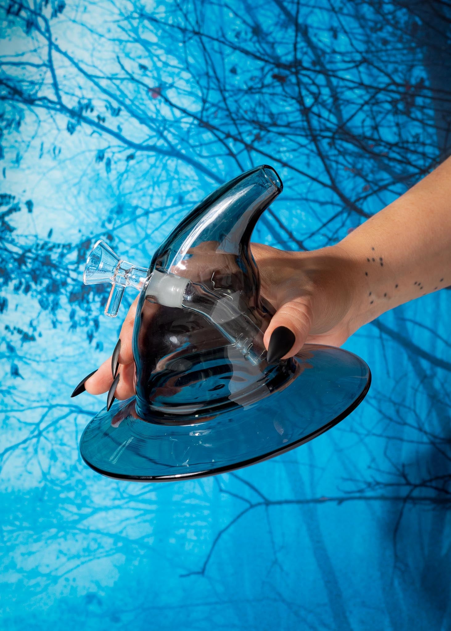 WITCH HAT BONG