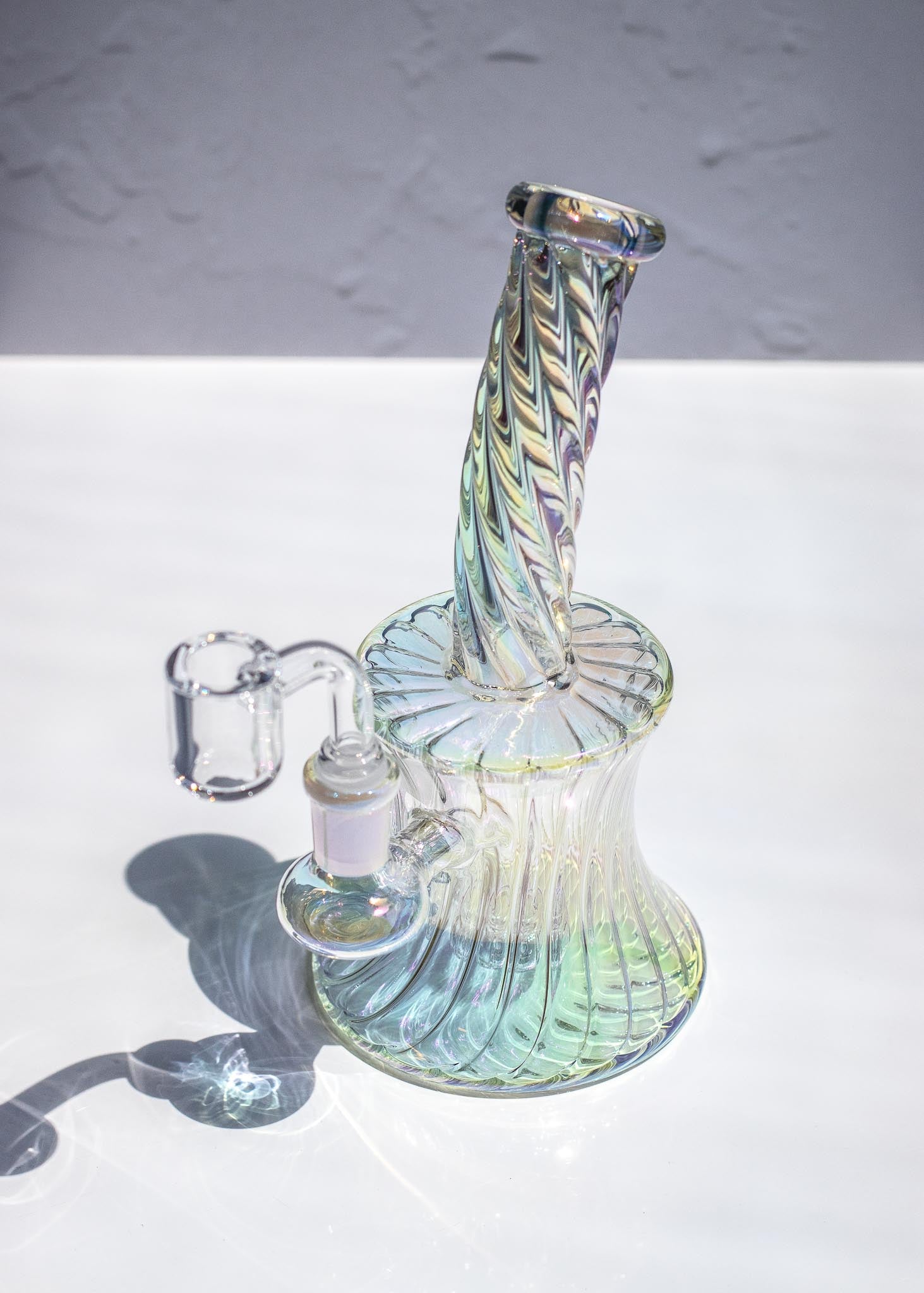 IRIDESCENT SWIRL RIG