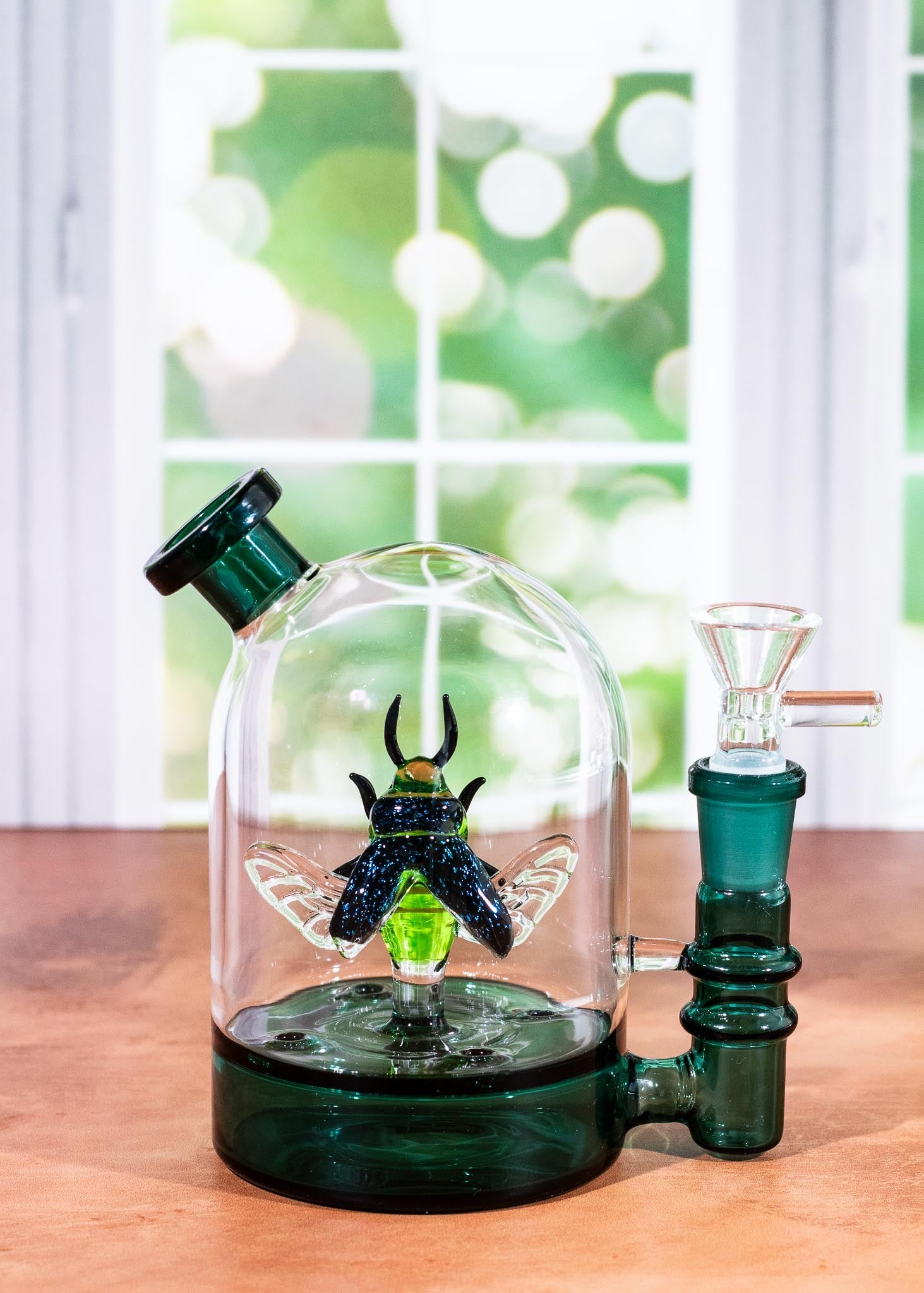 BEETLE CLOCHE BONG