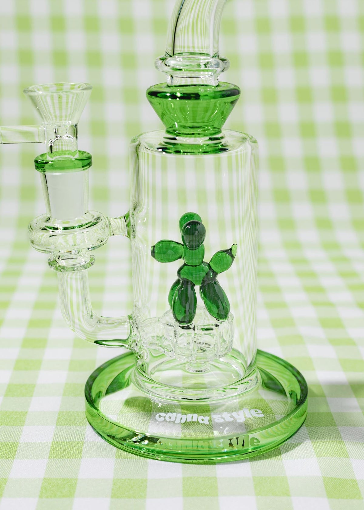 BALLOON DOG FIGURINE BONG
