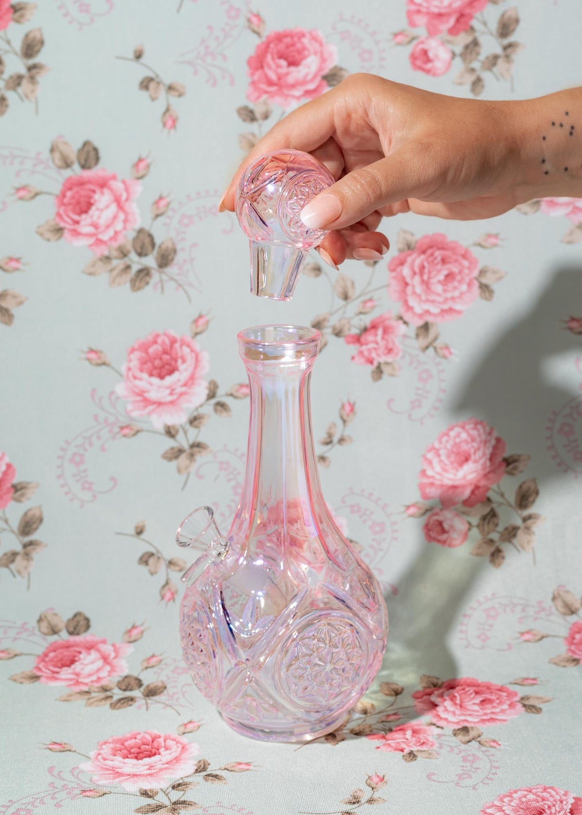 DECANTER BONG - PINK IRIDESCENT