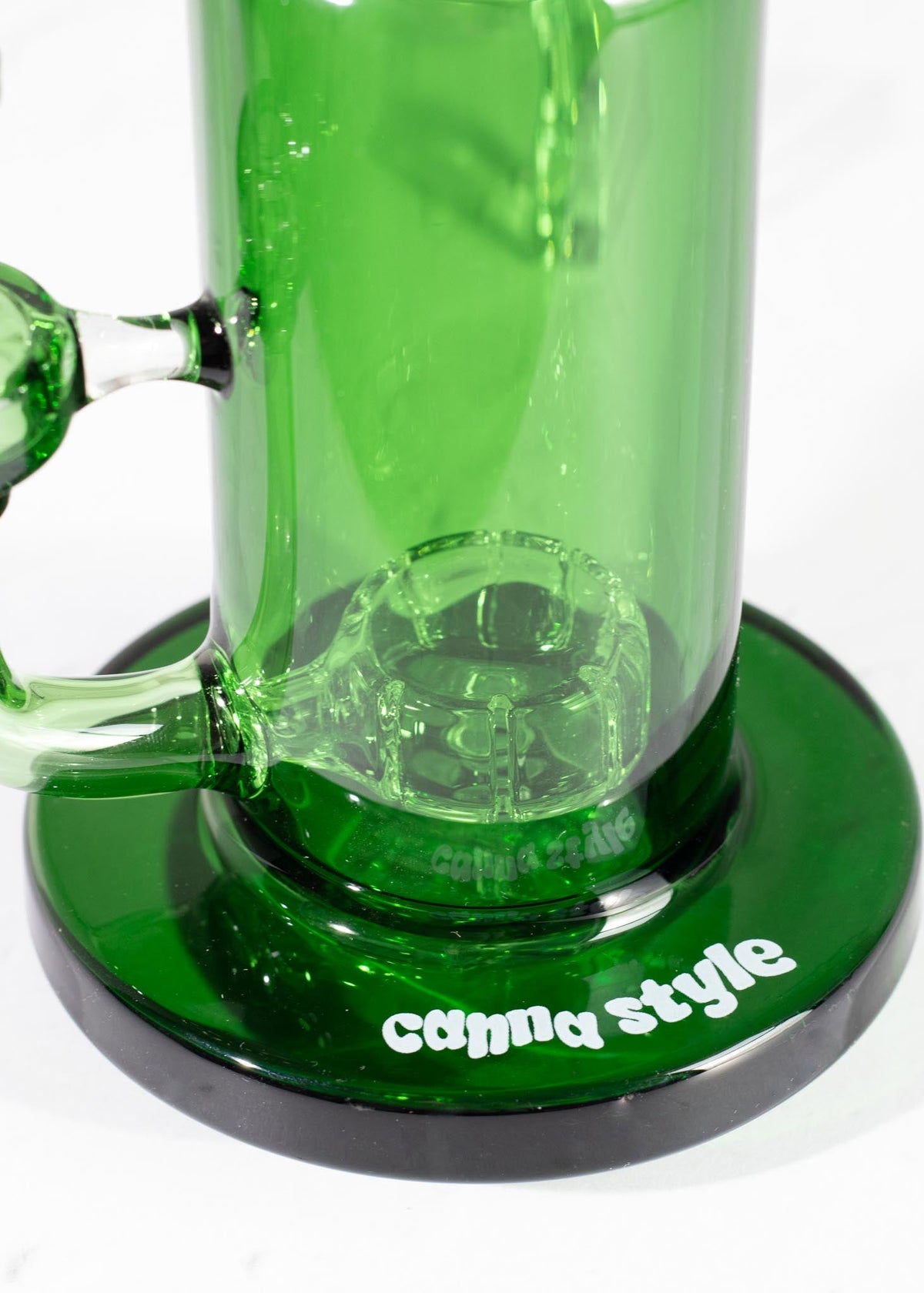 GREEN ALMOST BASIC BONG