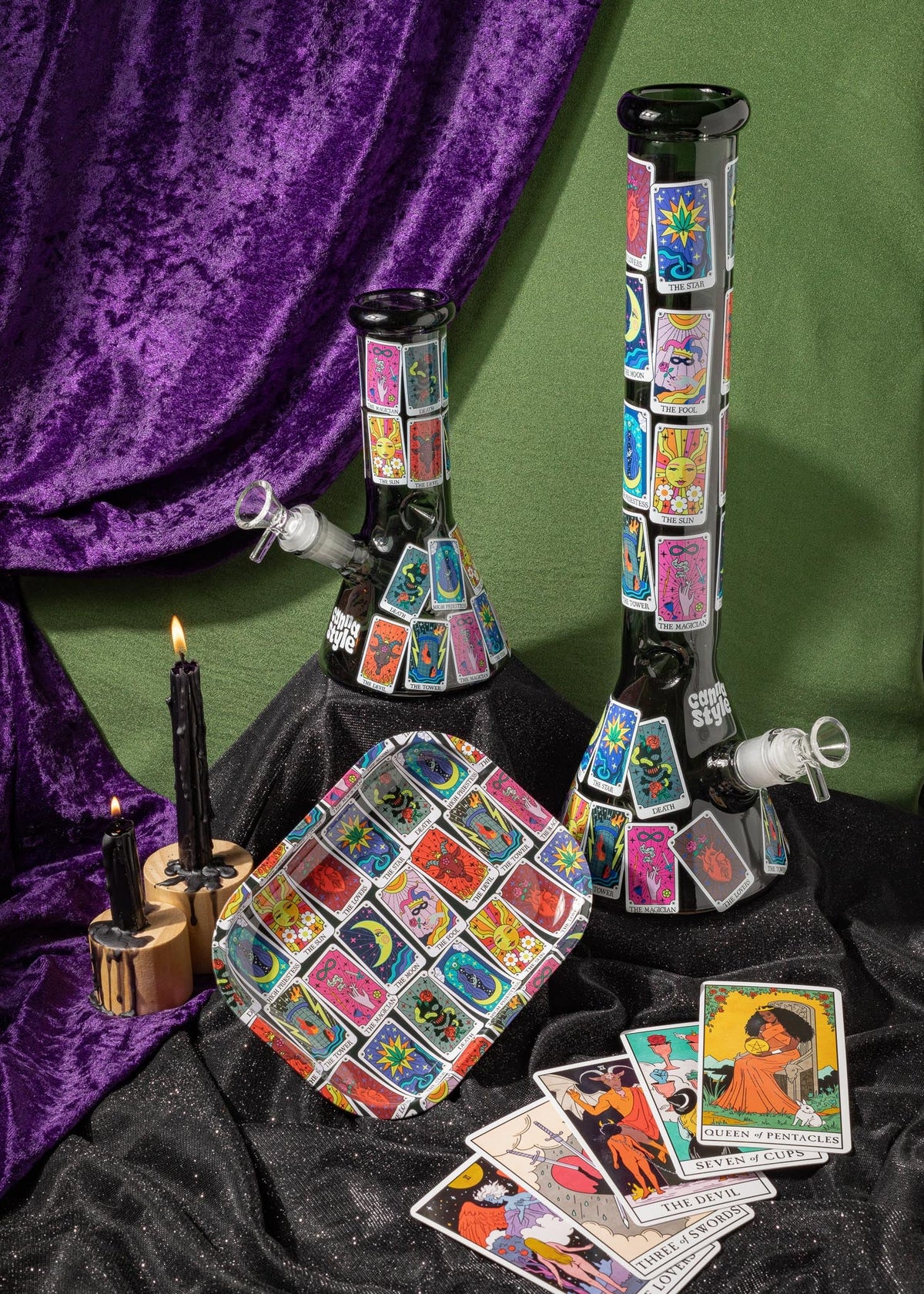 TAROT CARD BONG 8"